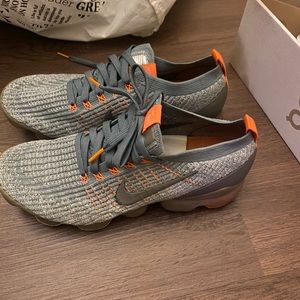 Men’s size 8 Nike air max